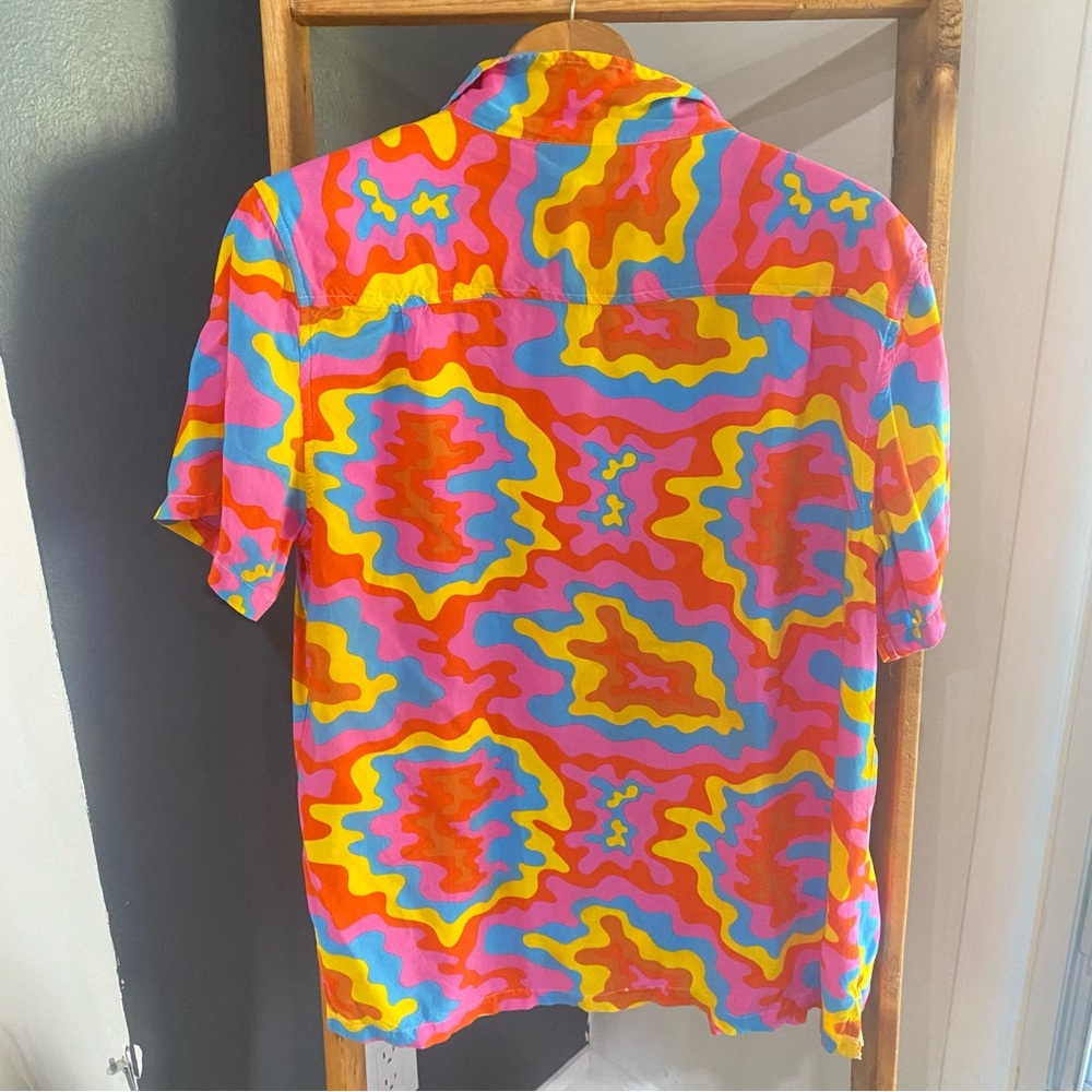 Groovy Button Up Top - Picture 3 of 6